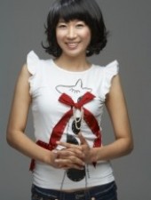 Jeon Hye-jin (i)